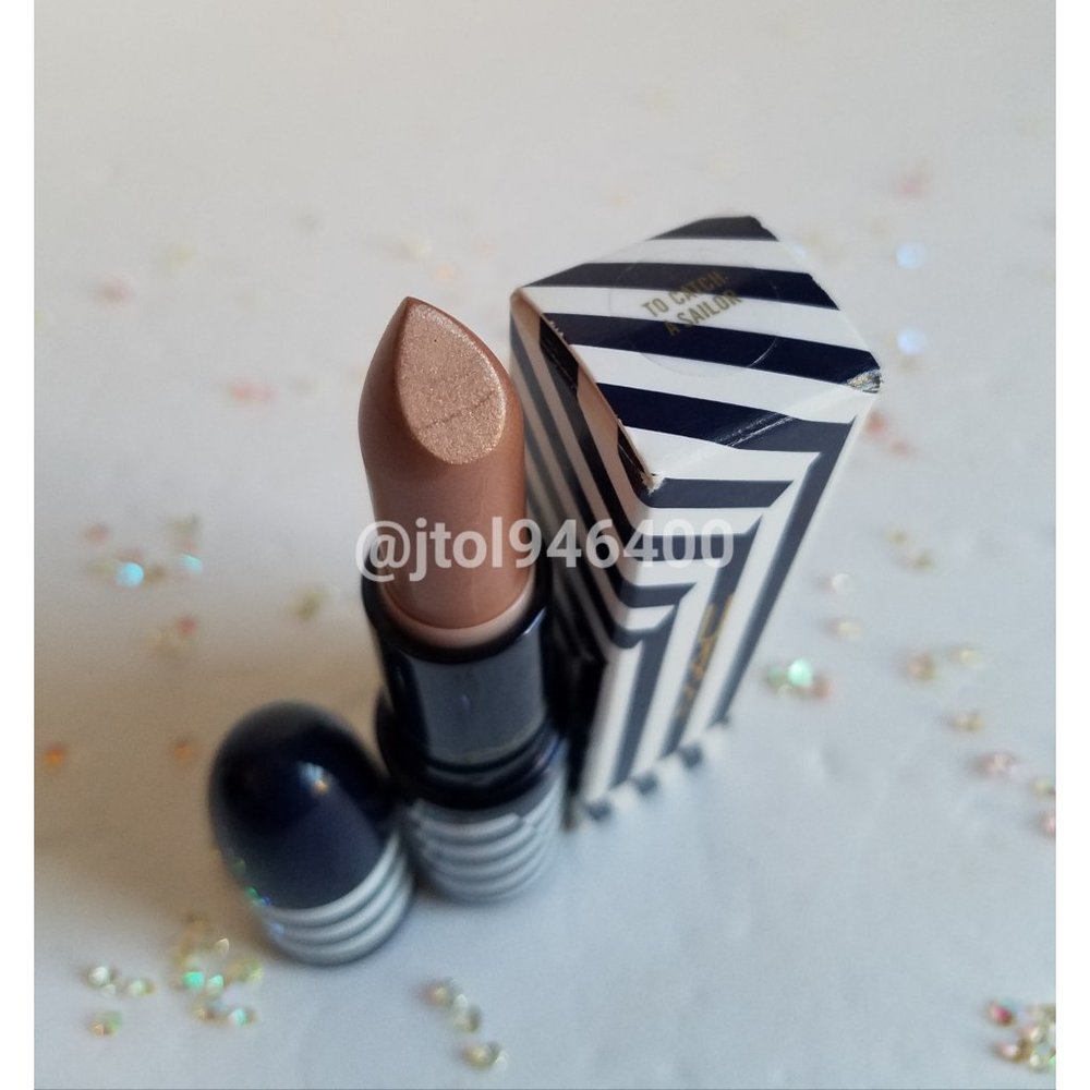Mac To Catch A Sailor Lipstick - Picture 2 of 4
